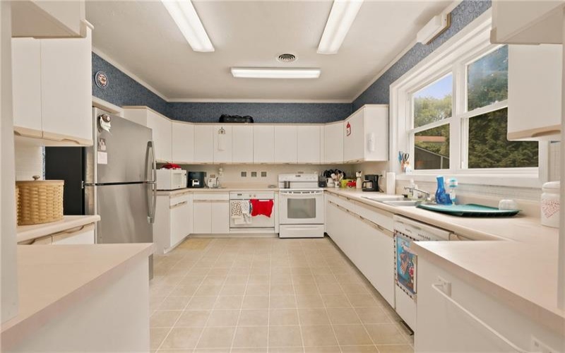 555 Blough Rd, Boswell, 15531, 3 Bedroom Bedrooms, ,3.1 BathroomBathrooms,Residential,For Sale,Blough Rd,1762270