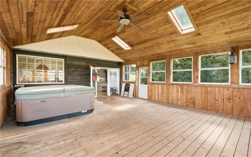 555 Blough Rd, Boswell, 15531, 3 Bedroom Bedrooms, ,3.1 BathroomBathrooms,Residential,For Sale,Blough Rd,1762270