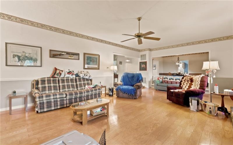 555 Blough Rd, Boswell, 15531, 3 Bedroom Bedrooms, ,3.1 BathroomBathrooms,Residential,For Sale,Blough Rd,1762270