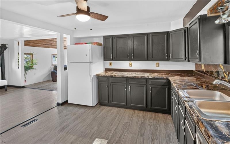 662 Joffre-Bulger Rd, Bulger, 15019, 2 Bedroom Bedrooms, ,1 BathroomBathrooms,Residential,For Sale,Joffre-Bulger Rd,1778646