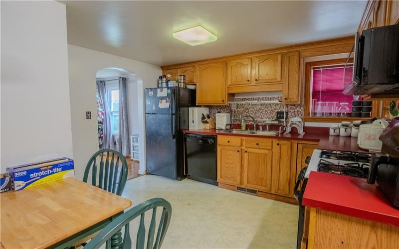 29 Crest St, Uniontown, 15401, 3 Bedroom Bedrooms, ,1 BathroomBathrooms,Residential,For Sale,Crest St,1778753