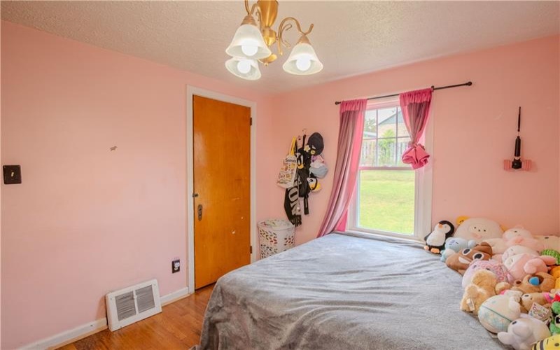 29 Crest St, Uniontown, 15401, 3 Bedroom Bedrooms, ,1 BathroomBathrooms,Residential,For Sale,Crest St,1778753