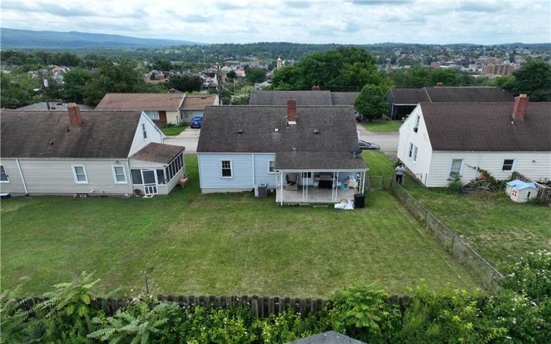 29 Crest St, Uniontown, 15401, 3 Bedroom Bedrooms, ,1 BathroomBathrooms,Residential,For Sale,Crest St,1778753