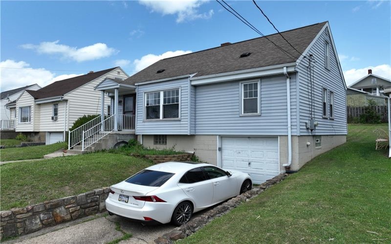 29 Crest St, Uniontown, 15401, 3 Bedroom Bedrooms, ,1 BathroomBathrooms,Residential,For Sale,Crest St,1778753