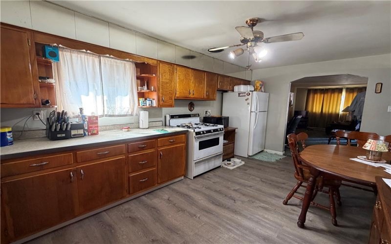 402 Franklin Ave, Canonsburg, 15317, 2 Bedroom Bedrooms, ,1 BathroomBathrooms,Residential,For Sale,Franklin Ave,1778527