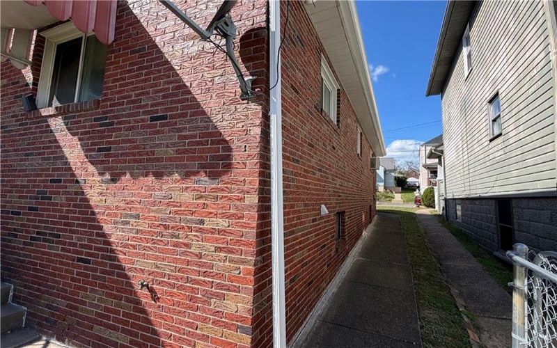 402 Franklin Ave, Canonsburg, 15317, 2 Bedroom Bedrooms, ,1 BathroomBathrooms,Residential,For Sale,Franklin Ave,1778527