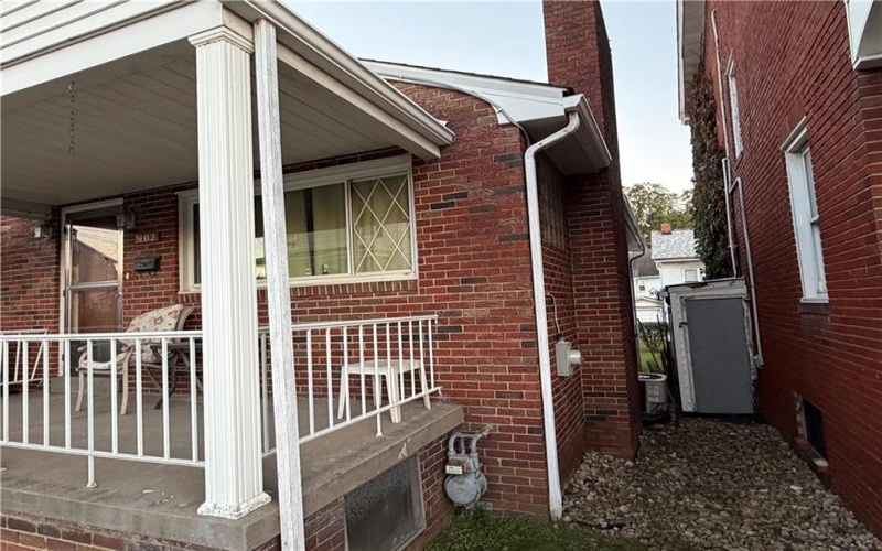 402 Franklin Ave, Canonsburg, 15317, 2 Bedroom Bedrooms, ,1 BathroomBathrooms,Residential,For Sale,Franklin Ave,1778527