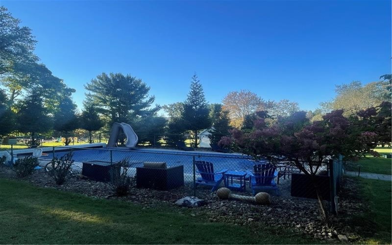 126 Edgemont Rd, Ligonier, 15658, 3 Bedroom Bedrooms, 9 Room Rooms,2 BathroomBathrooms,Residential,For Sale,Edgemont Rd,1778736