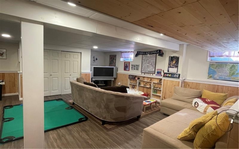 126 Edgemont Rd, Ligonier, 15658, 3 Bedroom Bedrooms, 9 Room Rooms,2 BathroomBathrooms,Residential,For Sale,Edgemont Rd,1778736