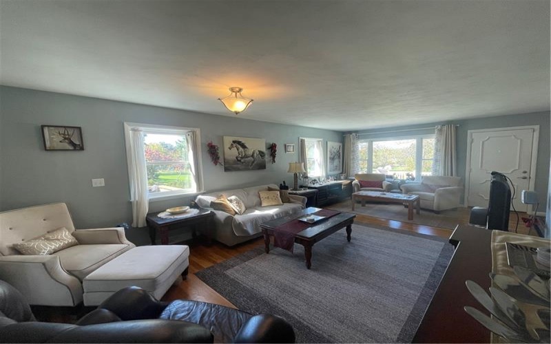126 Edgemont Rd, Ligonier, 15658, 3 Bedroom Bedrooms, 9 Room Rooms,2 BathroomBathrooms,Residential,For Sale,Edgemont Rd,1778736