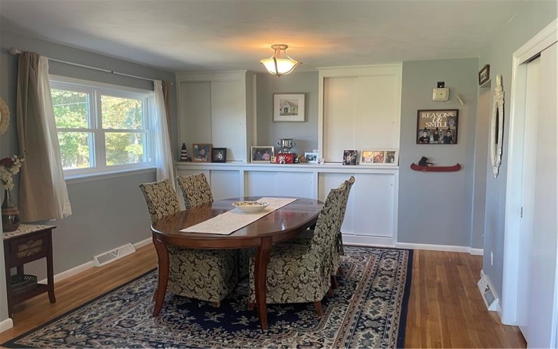 126 Edgemont Rd, Ligonier, 15658, 3 Bedroom Bedrooms, 9 Room Rooms,2 BathroomBathrooms,Residential,For Sale,Edgemont Rd,1778736