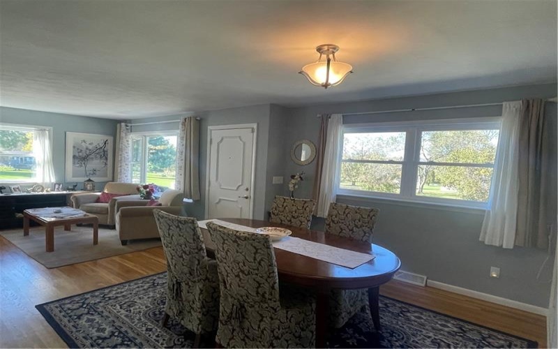 126 Edgemont Rd, Ligonier, 15658, 3 Bedroom Bedrooms, 9 Room Rooms,2 BathroomBathrooms,Residential,For Sale,Edgemont Rd,1778736