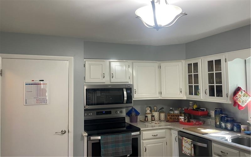 126 Edgemont Rd, Ligonier, 15658, 3 Bedroom Bedrooms, 9 Room Rooms,2 BathroomBathrooms,Residential,For Sale,Edgemont Rd,1778736