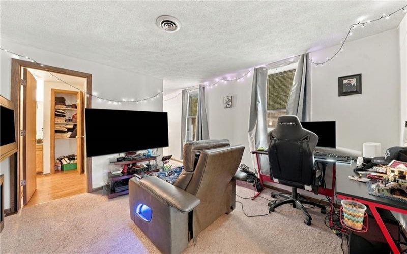 1501 BROAD STREET, 15601, 15601, ,Multi-unit,For Sale,BROAD STREET,1778749