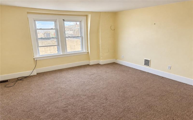 1538 5th Ave, New Kensington, 15068, 1 Bedroom Bedrooms, ,1 BathroomBathrooms,Lease,For Rent,5th Ave,1778809