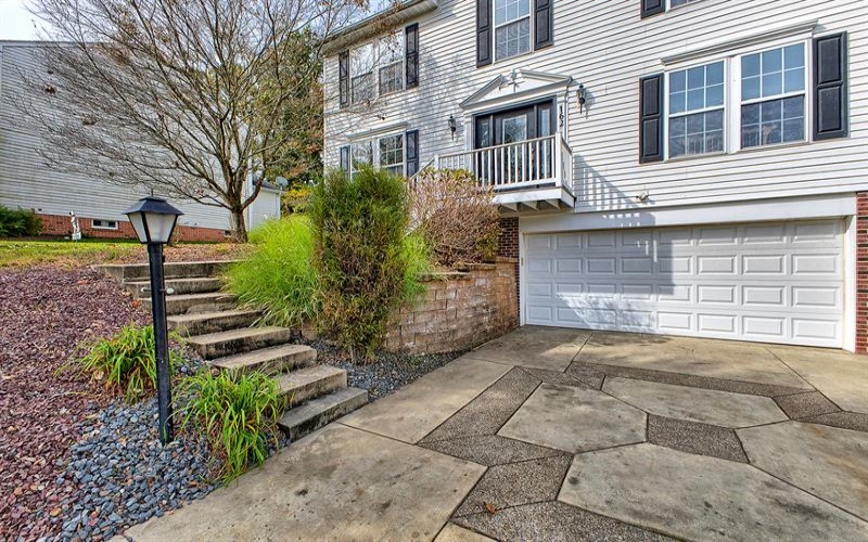 162 Janyce DRIVE, Greensburg, 15601, 4 Bedroom Bedrooms, 10 Room Rooms,2.1 BathroomBathrooms,Residential,For Sale,Janyce,1778828