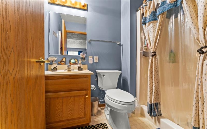 108 Clubhouse Dr, Washington, 15301, 2 Bedroom Bedrooms, 5 Room Rooms,1.1 BathroomBathrooms,Residential,For Sale,Clubhouse Dr,1778844
