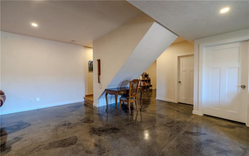 2 Nellie Ave, Dunlevy, 15432, 3 Bedroom Bedrooms, 7 Room Rooms,2.1 BathroomBathrooms,Residential,For Sale,Nellie Ave,1778895