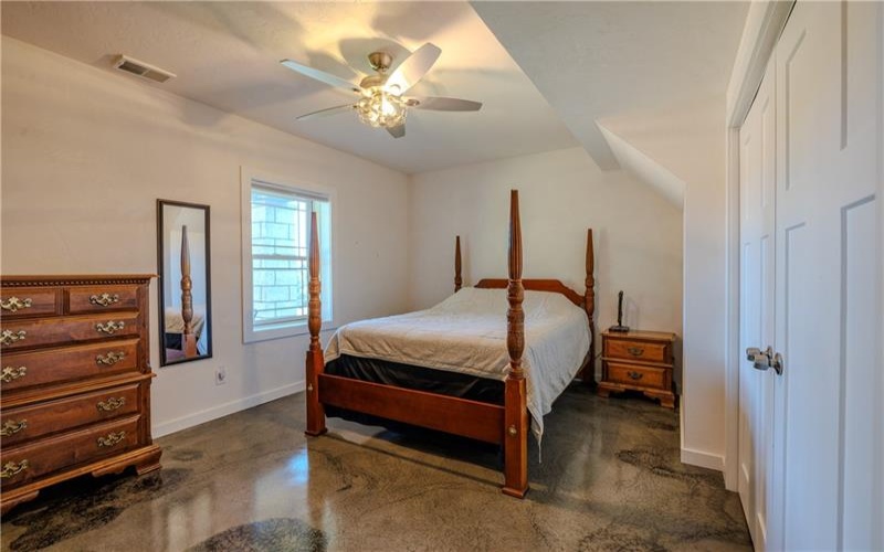 2 Nellie Ave, Dunlevy, 15432, 3 Bedroom Bedrooms, 7 Room Rooms,2.1 BathroomBathrooms,Residential,For Sale,Nellie Ave,1778895