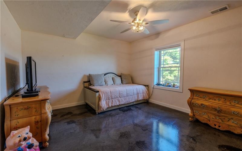 2 Nellie Ave, Dunlevy, 15432, 3 Bedroom Bedrooms, 7 Room Rooms,2.1 BathroomBathrooms,Residential,For Sale,Nellie Ave,1778895