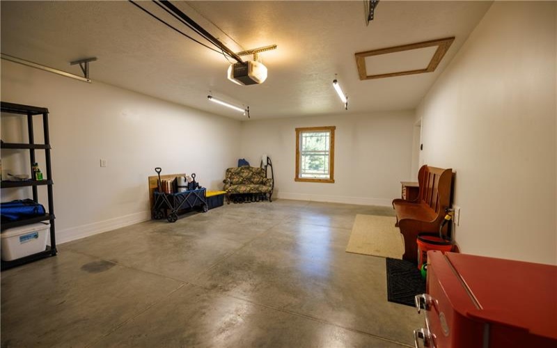 2 Nellie Ave, Dunlevy, 15432, 3 Bedroom Bedrooms, 7 Room Rooms,2.1 BathroomBathrooms,Residential,For Sale,Nellie Ave,1778895