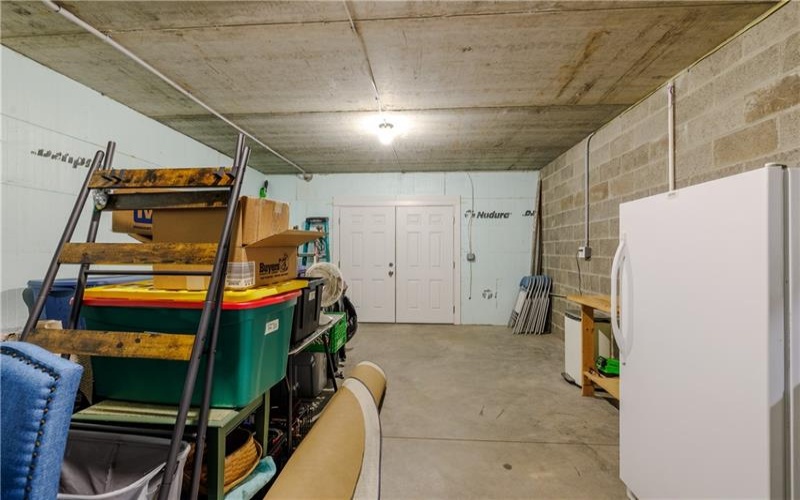 2 Nellie Ave, Dunlevy, 15432, 3 Bedroom Bedrooms, 7 Room Rooms,2.1 BathroomBathrooms,Residential,For Sale,Nellie Ave,1778895