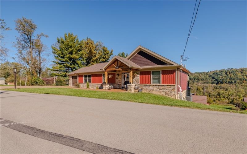 2 Nellie Ave, Dunlevy, 15432, 3 Bedroom Bedrooms, 7 Room Rooms,2.1 BathroomBathrooms,Residential,For Sale,Nellie Ave,1778895