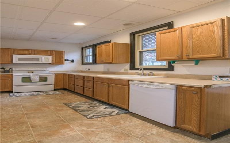 222 2nd St, Jeannette, 15644, 4 Bedroom Bedrooms, 7 Room Rooms,1.1 BathroomBathrooms,Residential,For Sale,2nd St,1778950