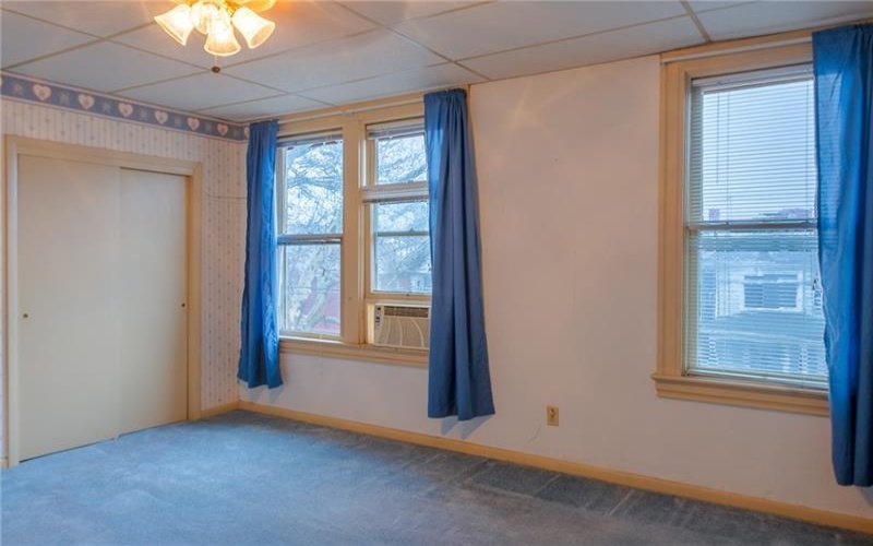222 2nd St, Jeannette, 15644, 4 Bedroom Bedrooms, 7 Room Rooms,1.1 BathroomBathrooms,Residential,For Sale,2nd St,1778950