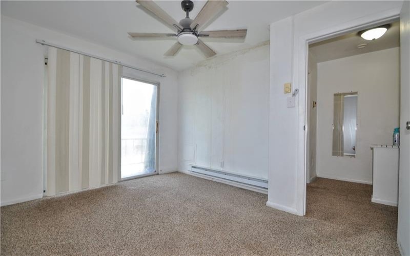 207 Scott St, Charleroi, 15022, 4 Bedroom Bedrooms, ,2 BathroomBathrooms,Residential,For Sale,Scott St,1778953