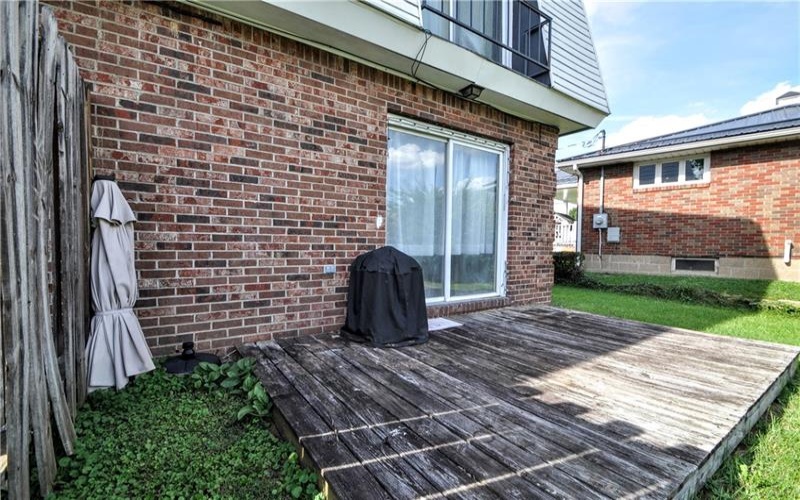 207 Scott St, Charleroi, 15022, 4 Bedroom Bedrooms, ,2 BathroomBathrooms,Residential,For Sale,Scott St,1778953