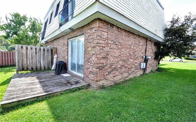 207 Scott St, Charleroi, 15022, 4 Bedroom Bedrooms, ,2 BathroomBathrooms,Residential,For Sale,Scott St,1778953