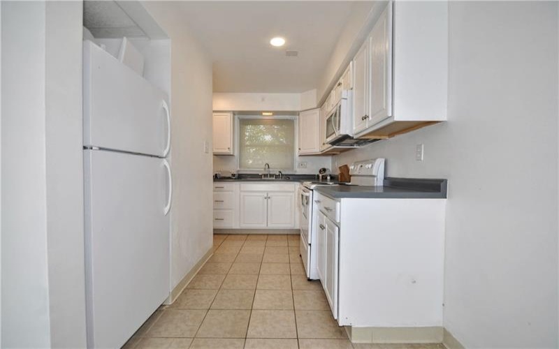 207 Scott St, Charleroi, 15022, 4 Bedroom Bedrooms, ,2 BathroomBathrooms,Residential,For Sale,Scott St,1778953
