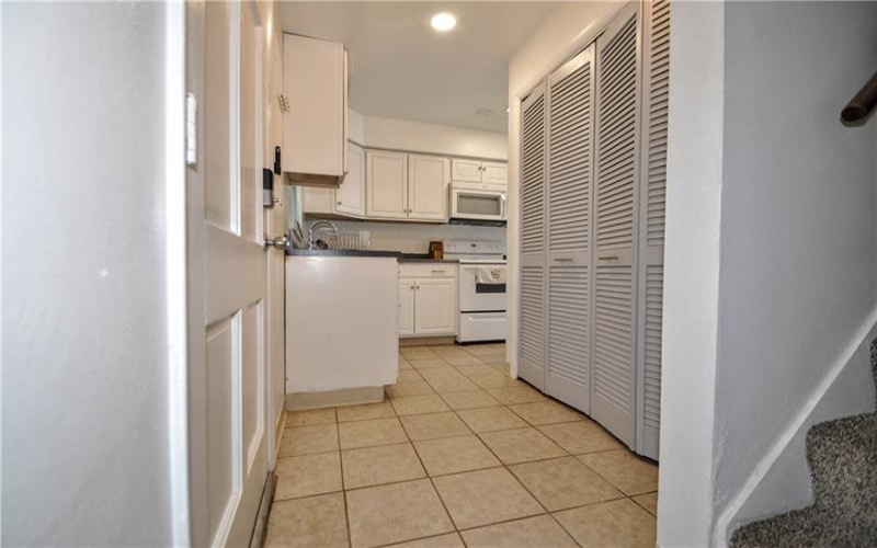 207 Scott St, Charleroi, 15022, 4 Bedroom Bedrooms, ,2 BathroomBathrooms,Residential,For Sale,Scott St,1778953