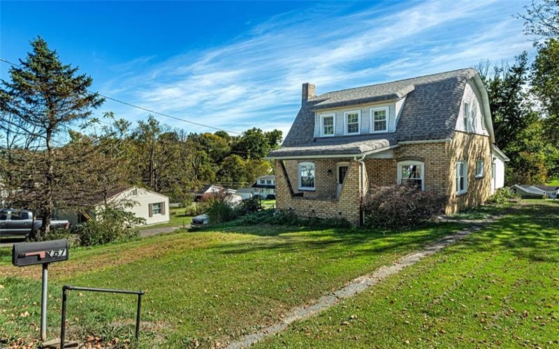 767 Fellsburg Road, Rostraver Township, 15012, 3 Bedroom Bedrooms, 9 Room Rooms,1.1 BathroomBathrooms,Residential,For Sale,Fellsburg Road,1778999