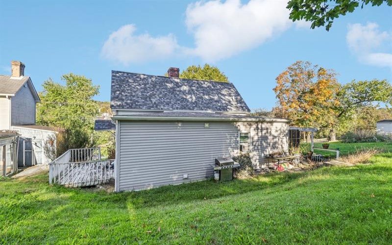 185 Center Ave, Burgettstown, 15021, 3 Bedroom Bedrooms, 7 Room Rooms,2 BathroomBathrooms,Residential,For Sale,Center Ave,1778609
