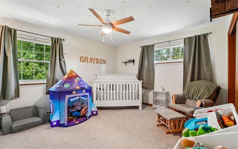 228 Walnut STREET, Houston, 15342, 3 Bedroom Bedrooms, 7 Room Rooms,2 BathroomBathrooms,Residential,For Sale,Walnut,1779014