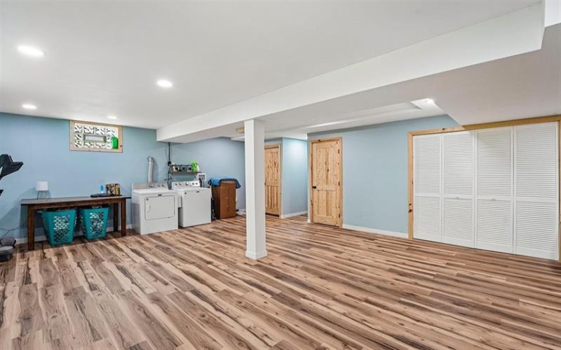 228 Walnut STREET, Houston, 15342, 3 Bedroom Bedrooms, 7 Room Rooms,2 BathroomBathrooms,Residential,For Sale,Walnut,1779014