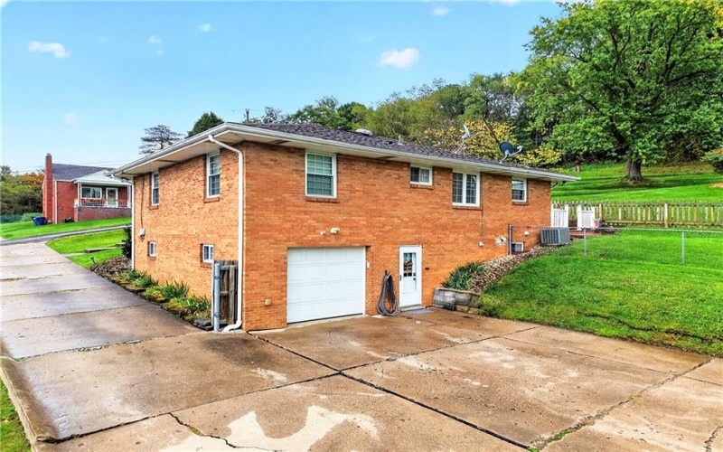 171 Thorne Road, Washington, 15301, 3 Bedroom Bedrooms, 8 Room Rooms,2 BathroomBathrooms,Residential,For Sale,Thorne Road,1778748