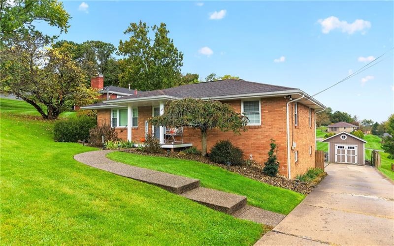 171 Thorne Road, Washington, 15301, 3 Bedroom Bedrooms, 8 Room Rooms,2 BathroomBathrooms,Residential,For Sale,Thorne Road,1778748