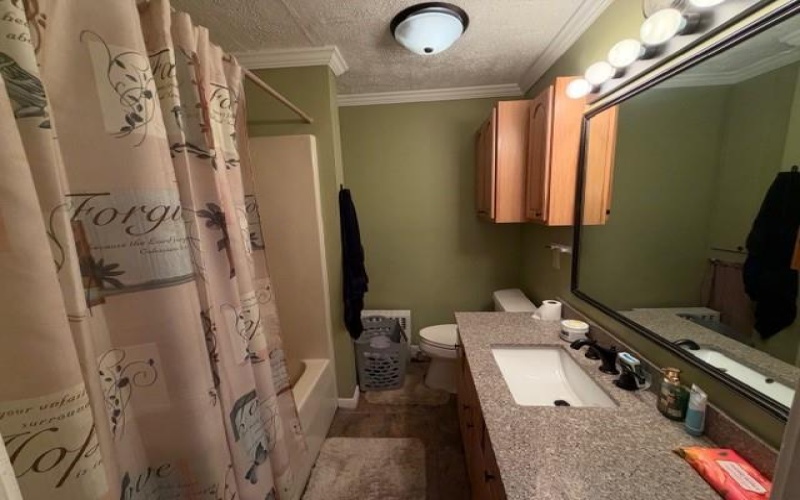 300 Clarendon Ave, Uniontown, 15401, 3 Bedroom Bedrooms, ,2.1 BathroomBathrooms,Residential,For Sale,Clarendon Ave,1778696