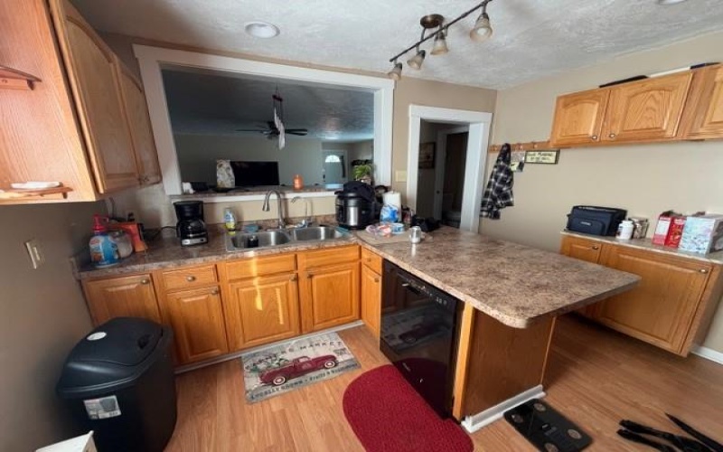 300 Clarendon Ave, Uniontown, 15401, 3 Bedroom Bedrooms, ,2.1 BathroomBathrooms,Residential,For Sale,Clarendon Ave,1778696