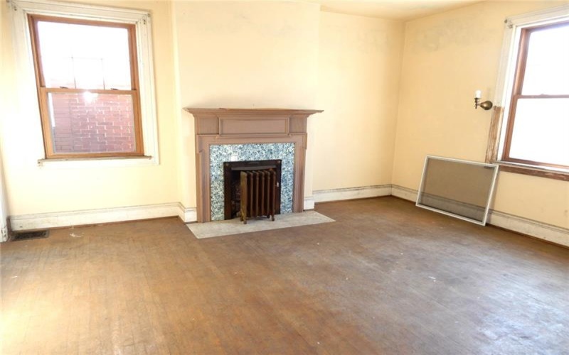 515 Main Street, Monongahela, 15063, 5 Bedroom Bedrooms, 12 Room Rooms,1.1 BathroomBathrooms,Residential,For Sale,Main Street,1779074