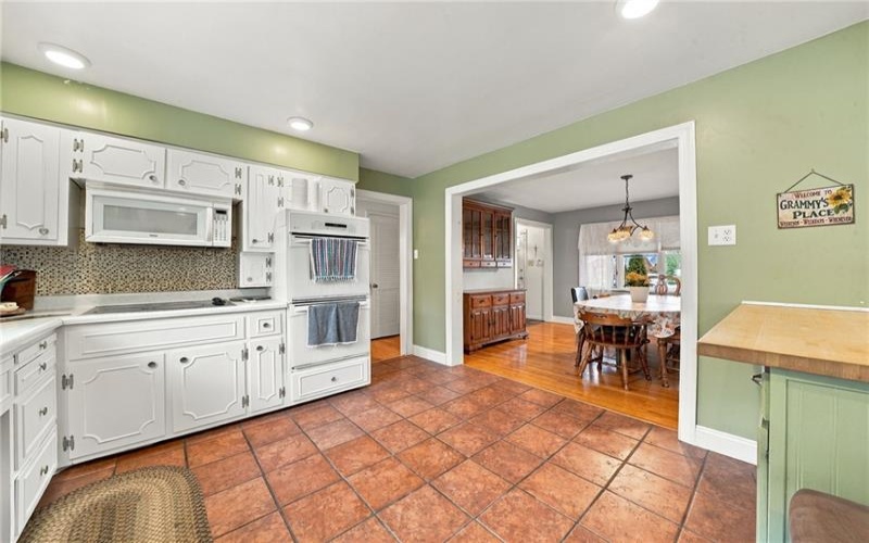 824 Spring Street, Latrobe, 15650, 4 Bedroom Bedrooms, 9 Room Rooms,3.1 BathroomBathrooms,Residential,For Sale,Spring Street,1779159