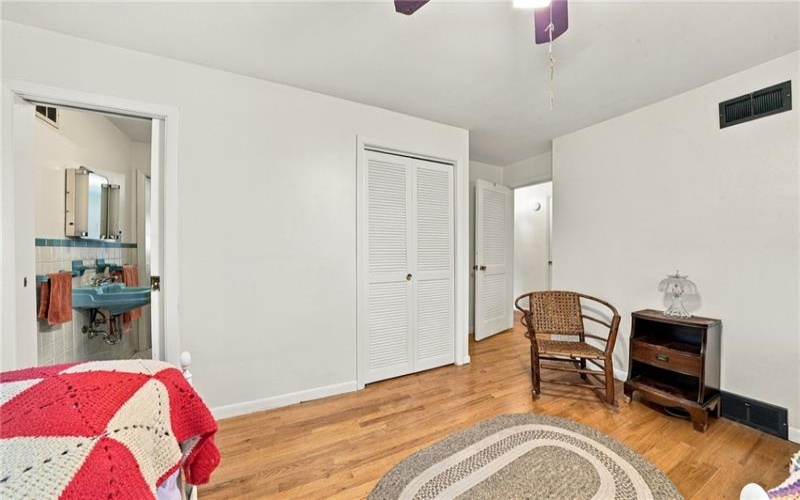 824 Spring Street, Latrobe, 15650, 4 Bedroom Bedrooms, 9 Room Rooms,3.1 BathroomBathrooms,Residential,For Sale,Spring Street,1779159