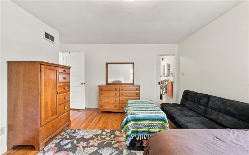 824 Spring Street, Latrobe, 15650, 4 Bedroom Bedrooms, 9 Room Rooms,3.1 BathroomBathrooms,Residential,For Sale,Spring Street,1779159