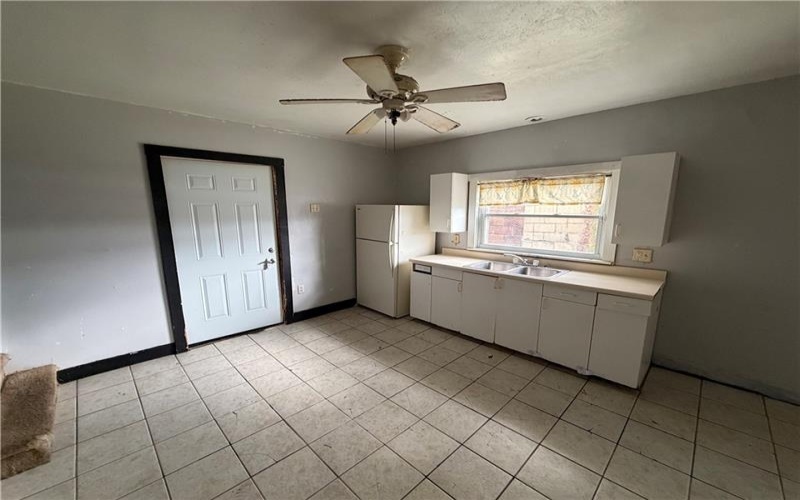 353-355 3rd St, Webster, 15087, 2 Bedroom Bedrooms, 4 Room Rooms,1 BathroomBathrooms,Residential,For Sale,3rd St,1779183