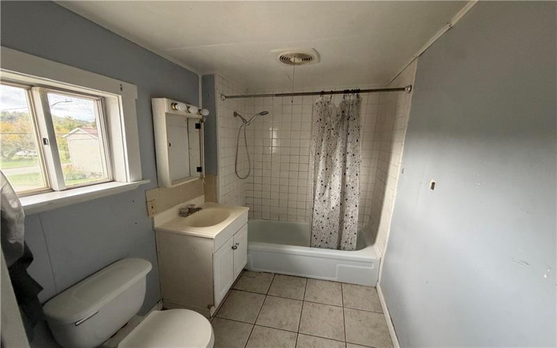 353-355 3rd St, Webster, 15087, 2 Bedroom Bedrooms, 4 Room Rooms,1 BathroomBathrooms,Residential,For Sale,3rd St,1779183