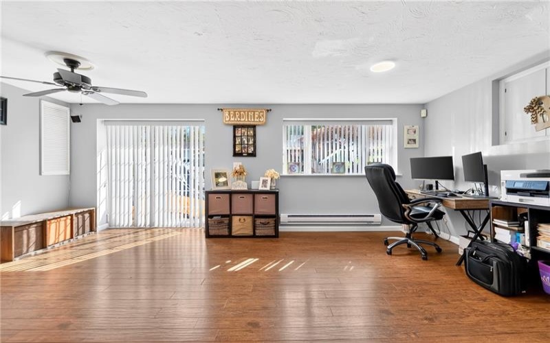 28 Pennsylvania Blvd, Monessen, 15062, 3 Bedroom Bedrooms, 9 Room Rooms,2 BathroomBathrooms,Residential,For Sale,Pennsylvania Blvd,1779192