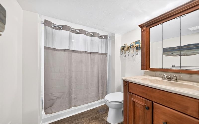 28 Pennsylvania Blvd, Monessen, 15062, 3 Bedroom Bedrooms, 9 Room Rooms,2 BathroomBathrooms,Residential,For Sale,Pennsylvania Blvd,1779192
